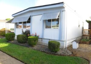 1970 MFG home- Canby 55+ community
